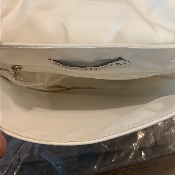 Signature Crossbody Purse - Picture 3 of 5